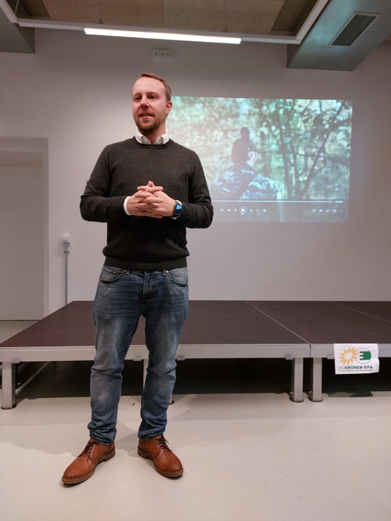 EU-Abgeordneter Daniel Freund in Bernau – Antidemokratische Tendenzen ernst nehmen